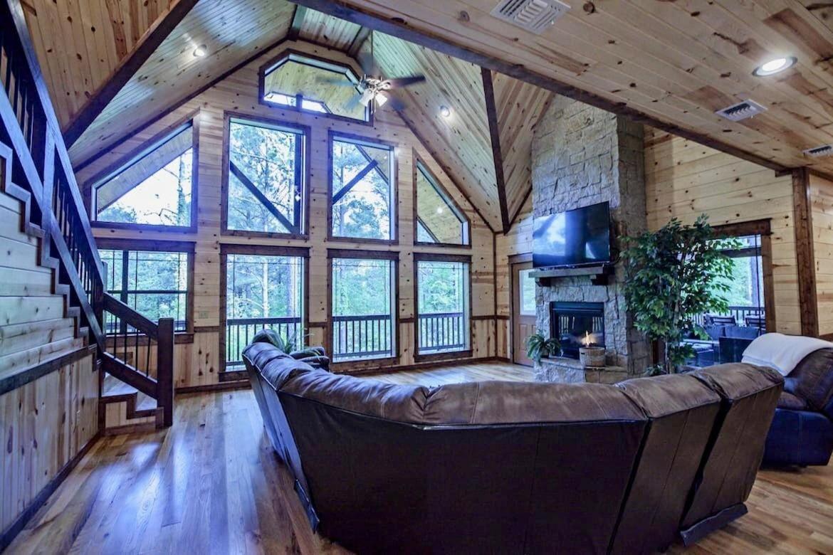 Stone Mountain Lodge 5000Sqft 6 Bed Game Room Pool Table Hot Tub Broken Bow Bagian luar foto